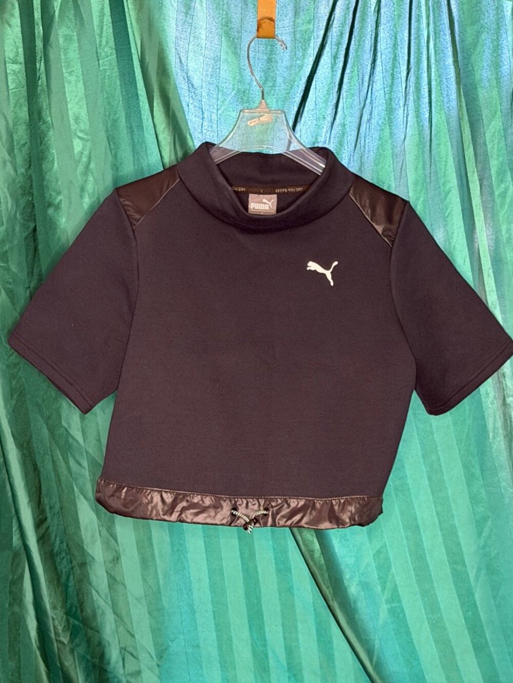Puma Women's Black Cropped Top Size S - Dare To Fitted Waist